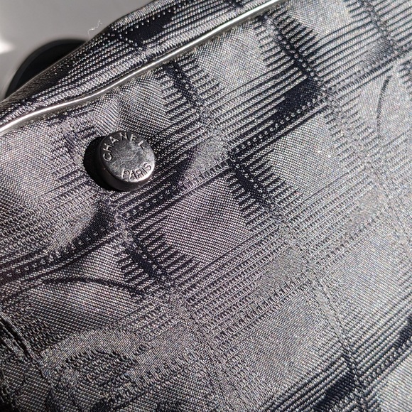 Auth. Chanel Travel Line Black Bowling Bag/Shoulder Bag - Picture 4 of 11